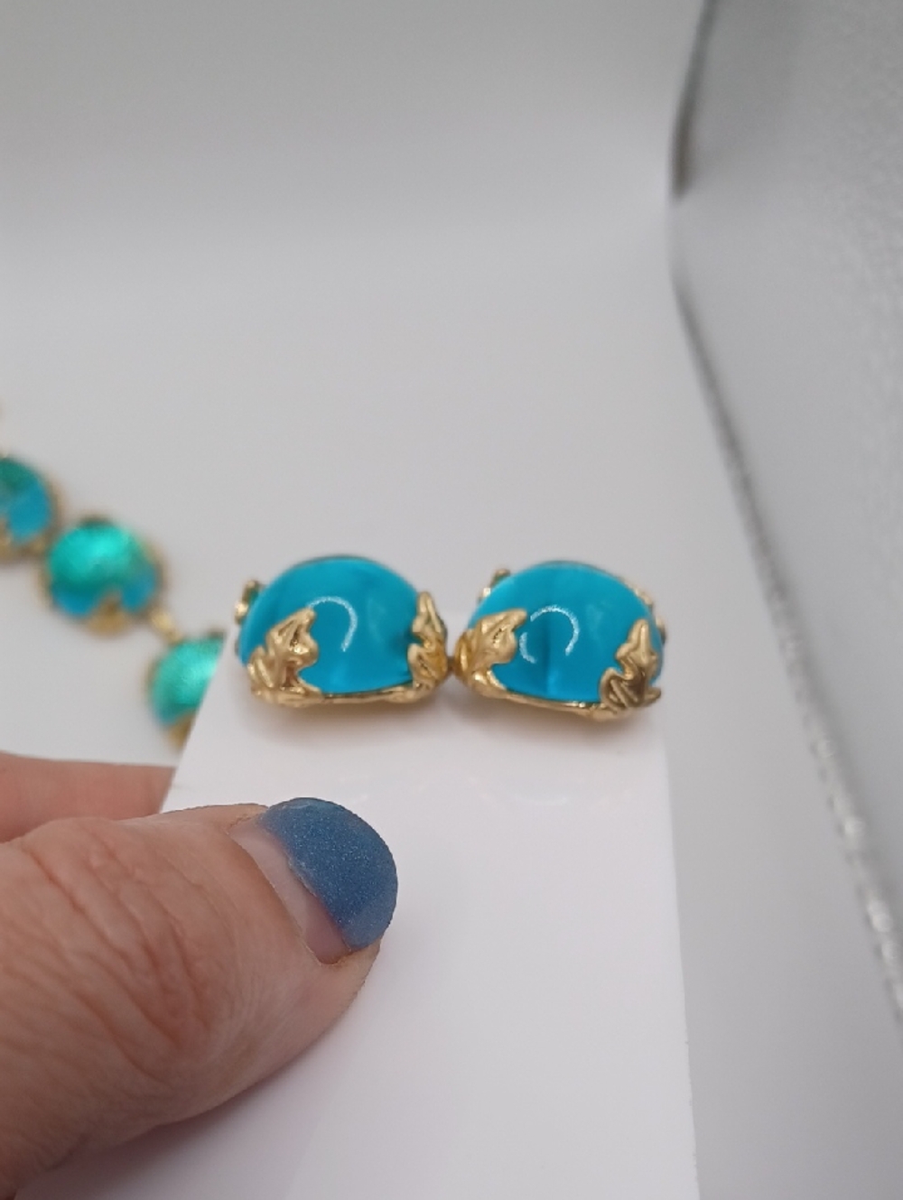 1950s Teal/Green Czech Glass Necklace and Earring Set - Picture 7 of 11